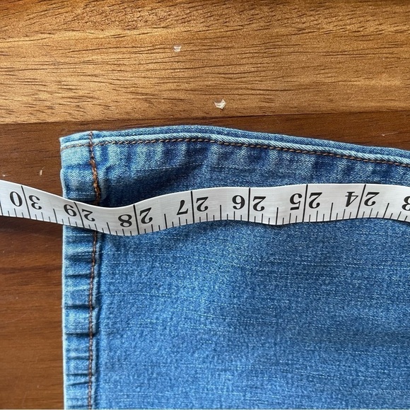 Levi’s Perfectly Slimming 512 Bootcut Women’s Blue Jean size 10 short - Picture 12 of 13